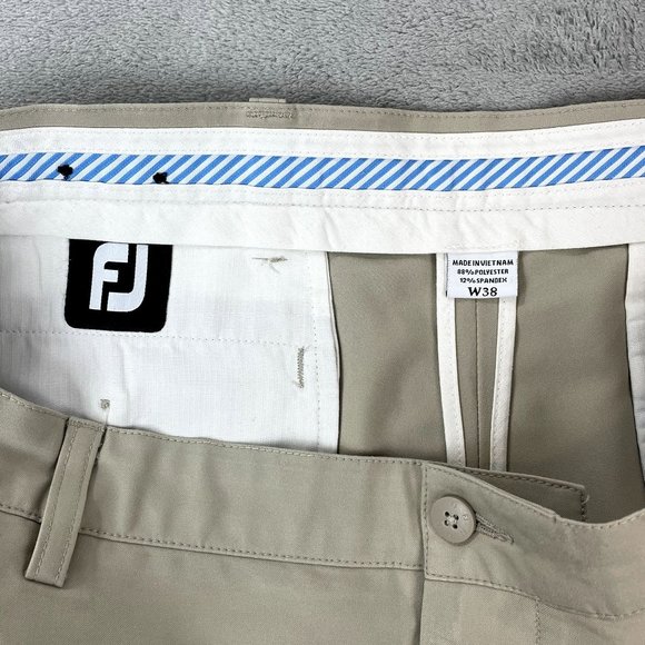 FOOTJOY Golf Performance Stretch Mens Shorts Activewear Lifestyle Tan 10" Inseam - Picture 3 of 8